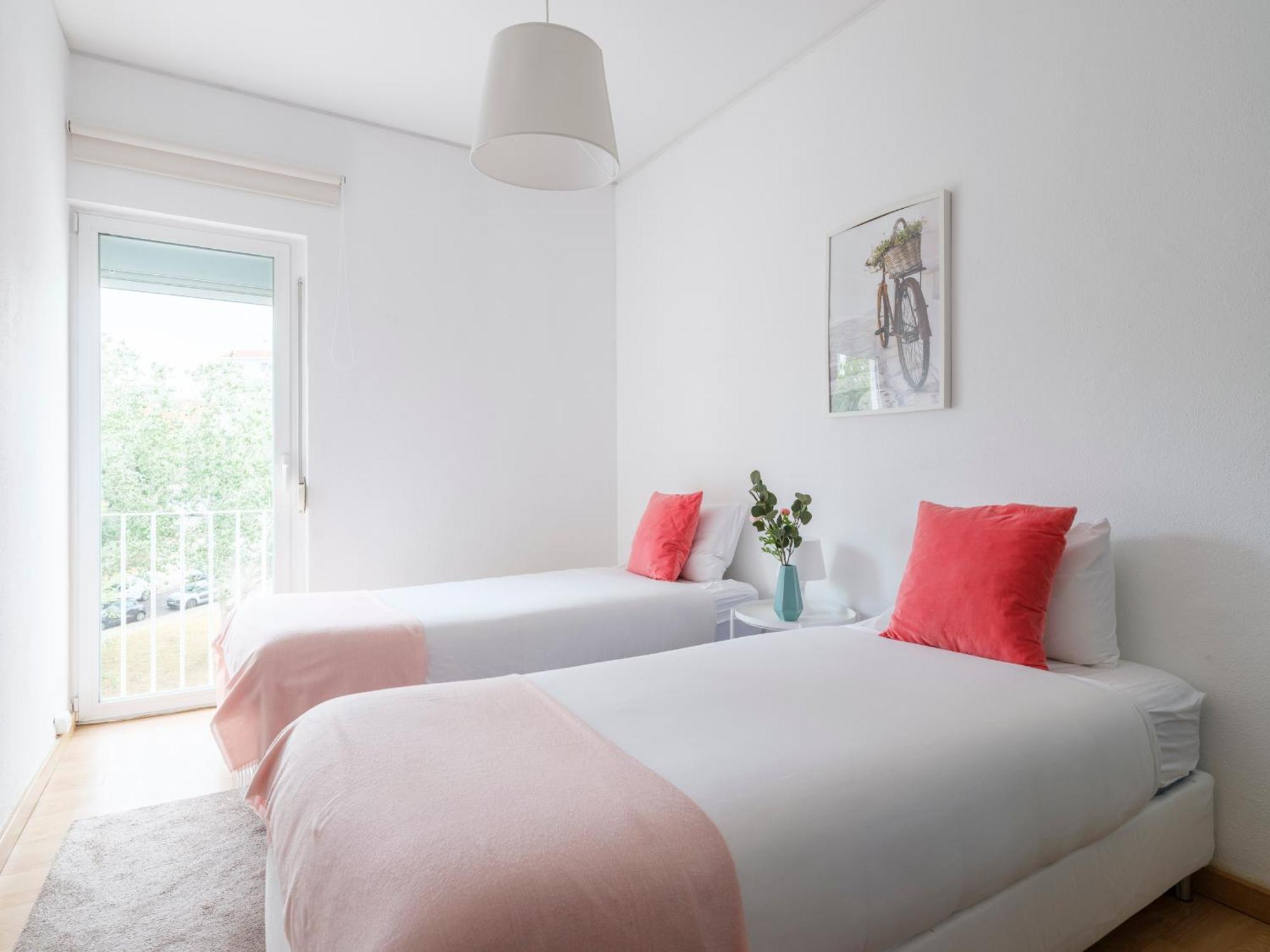Olivais Spacious Apartment Near Airport Lisboa Ngoại thất bức ảnh